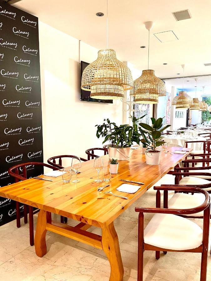 Hotel Calasanz Молинс де Рей Екстериор снимка