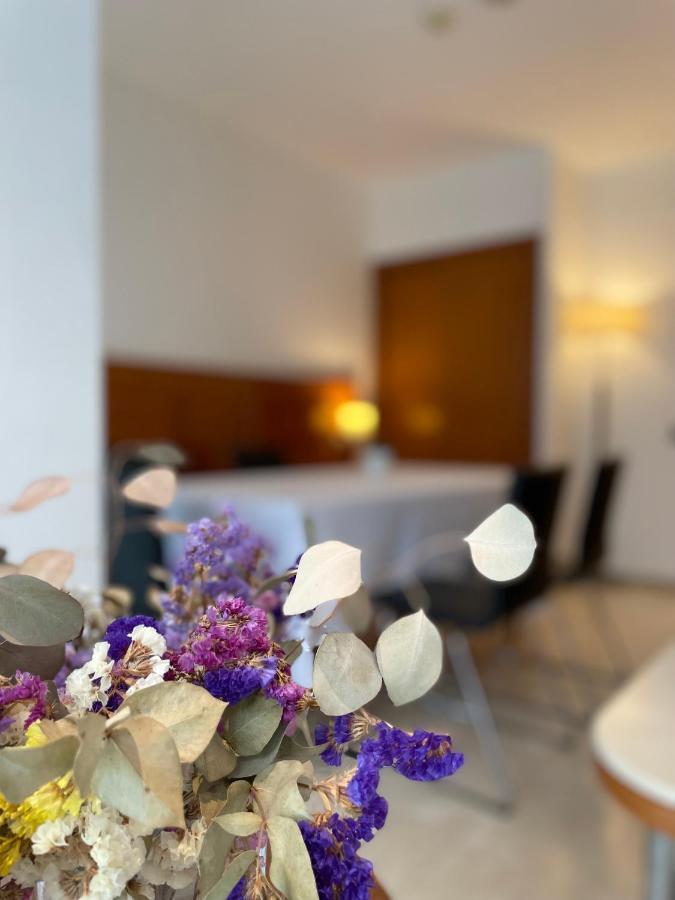 Hotel Calasanz Молинс де Рей Екстериор снимка